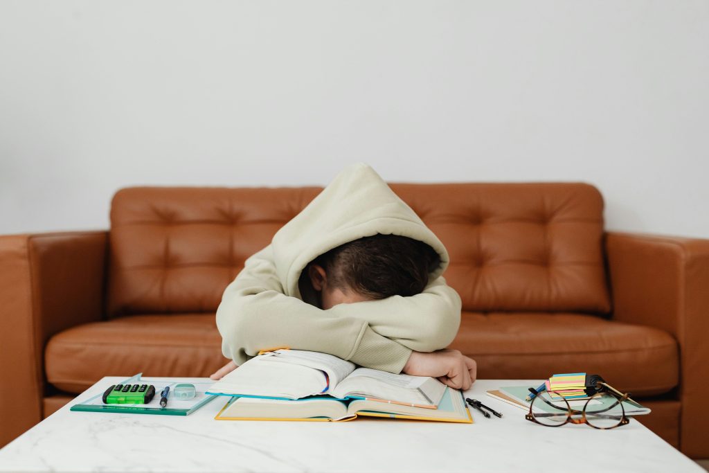 Poor Reading Focus: Build Attention With Short Sessions